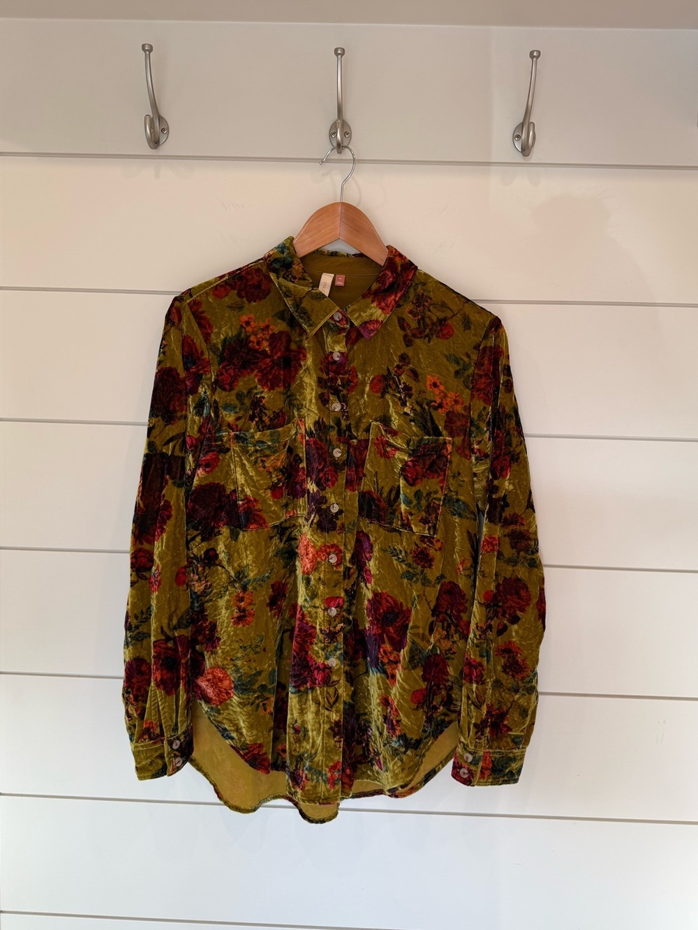 Anthropologie Pilcro The Hadley Relaxed Velvet Buttondown Shirt Medium - Picture 2 of 7